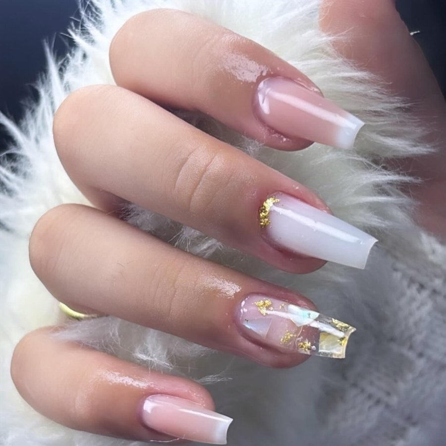 Alongamento em gel na tips finalizado